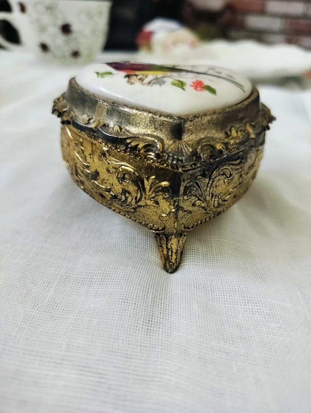 Vintage Heart Shaped Trinket Jewelry Music Box Ornate Metal Bird Japan